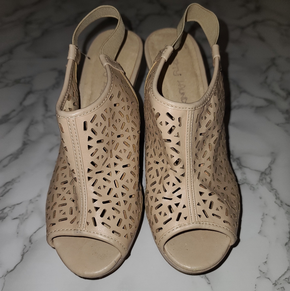 Tan Wedges